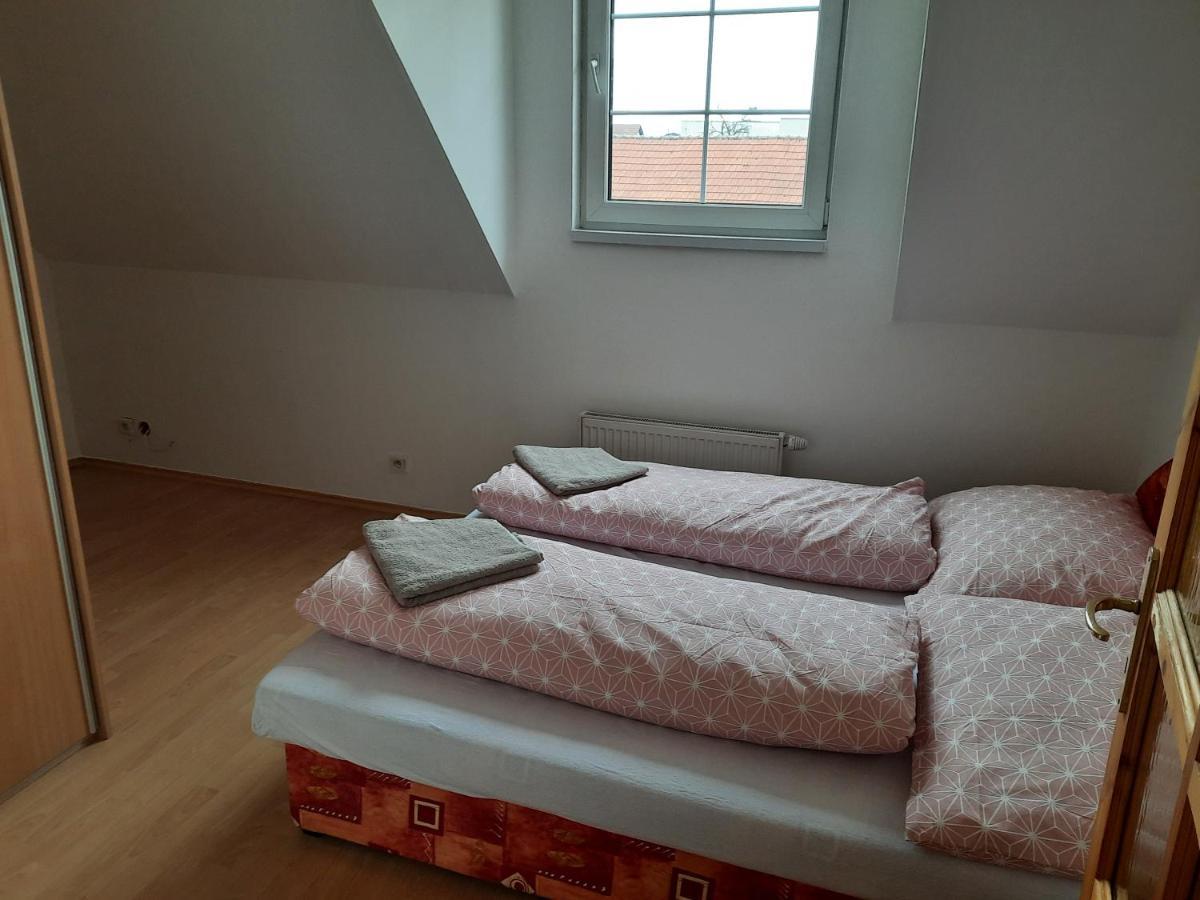 Apartman Chiarita Nemsova Ngoại thất bức ảnh